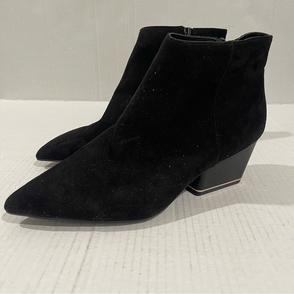 Women’s Alfani Black Armena Pointed Toe Stacked Heel Zip-Up Size 9.5 US! - Picture 4 of 10